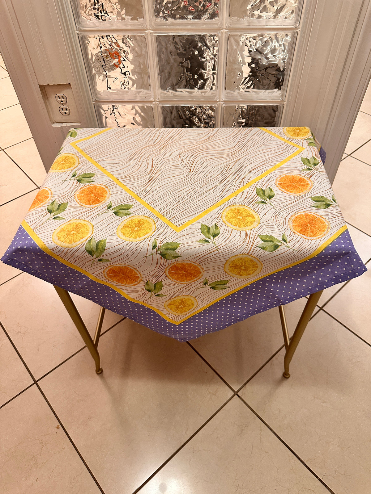 Square Table Topper with Citrus-Oranges and Lemon print. 40"x40" Square