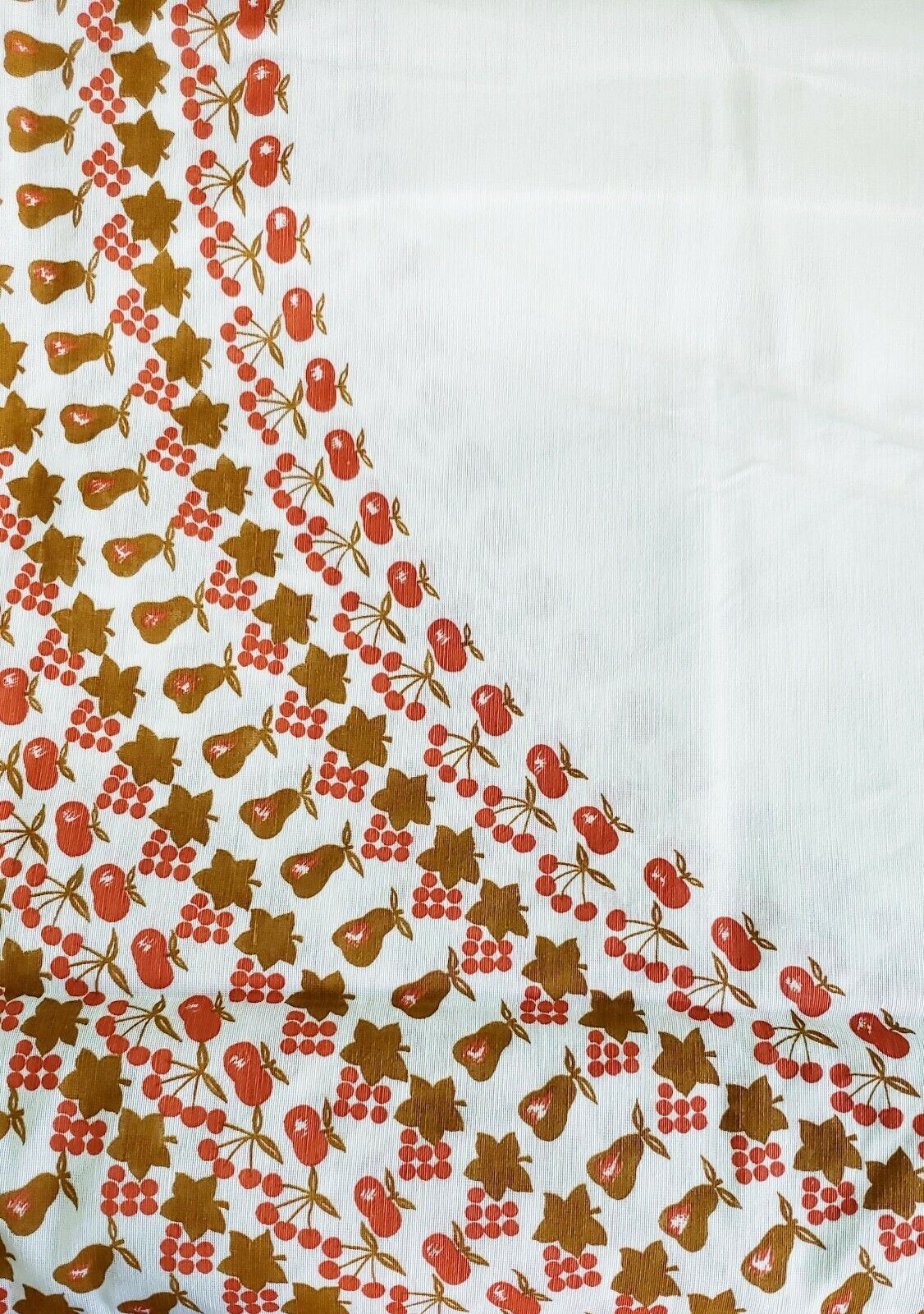 Orange and white Tablecloth 61" Round and a macthing 29.5"x29.5" Square overlay 2 pc. set.