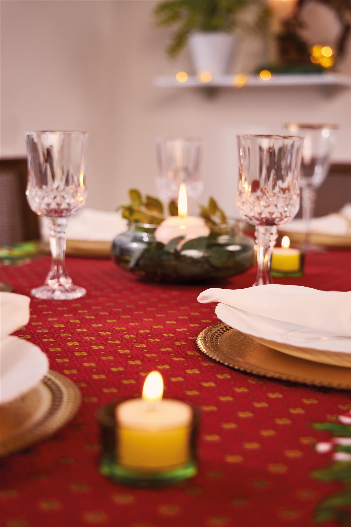Christmas Holiday Tablecloth is Printed with All The Christmas Magic and its Charms, Bringing The Beloved Santa Claus, Christmas Village Theme