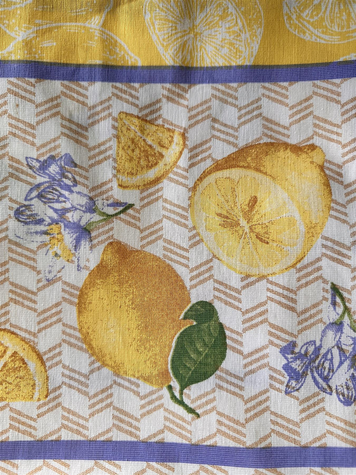 Square Table Topper with Citrus-Oranges and Lemon print. 40"x40" Square